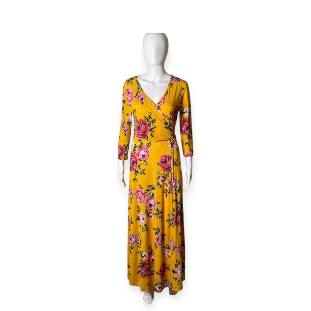 Love Chesley Floral Marigold Maxi Dress Size M